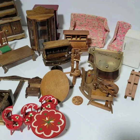 Doll House Furniture Lot of 30 Vintage 1970's Wood Upholstered Player Piano - Picture 4 of 6